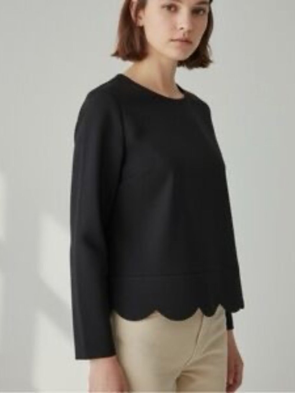 Women's Kate Spade Black Ponte Scalloped Hem Long Sleeved Top Size 8